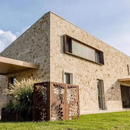 Scappo In Umbria, Il Momento Todi