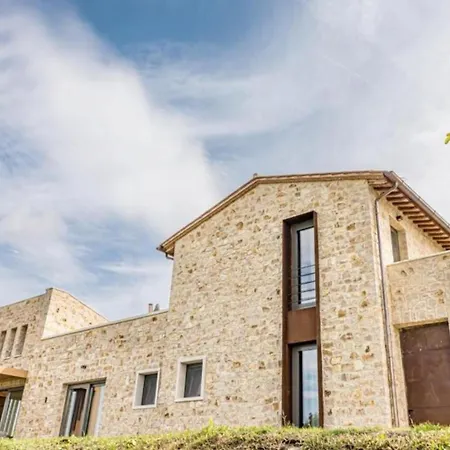 Scappo In Umbria, Il Momento