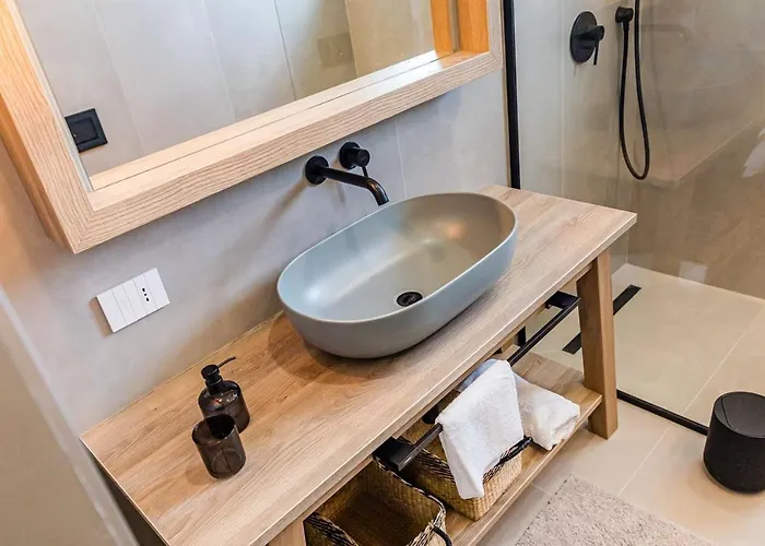 Scappo In Umbria, Il Momento Todi