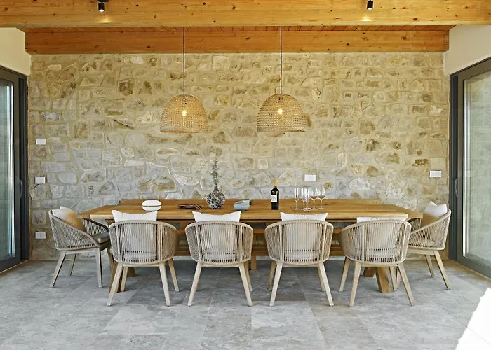 Scappo In Umbria, Il Momento Todi